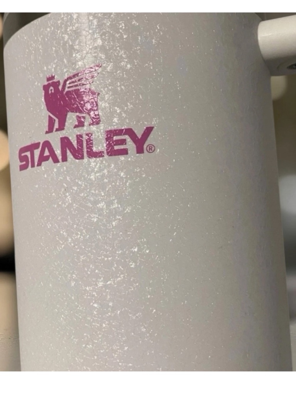 Stanley 30oz Tumbler
Crystal Crush
The Flowstate Quencher H2.0 - Picture 4 of 4